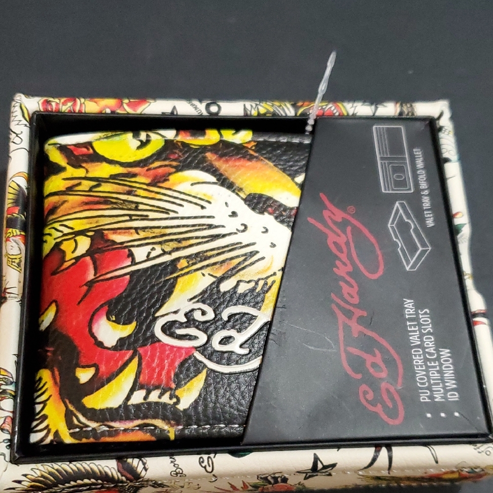 Ed Hardy black iconic Ed Hardy tiger printed bifold wallet with valet tray new